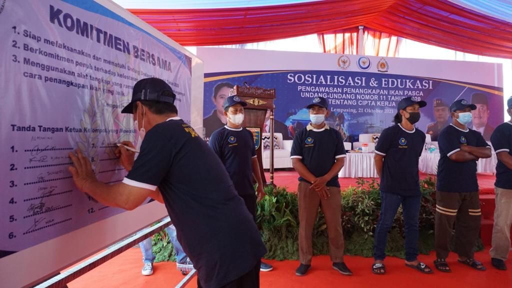 podiumnews.com-DPR Dukung Pemberlakuan UU CK dan Minta Pelaku Usaha Patuhi Ketentuan